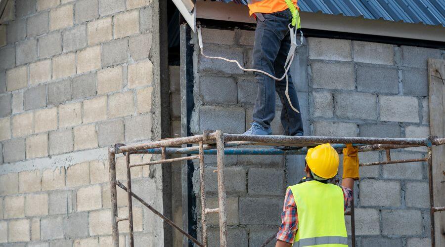 Expert top industrial roofings services in Davilla, TX